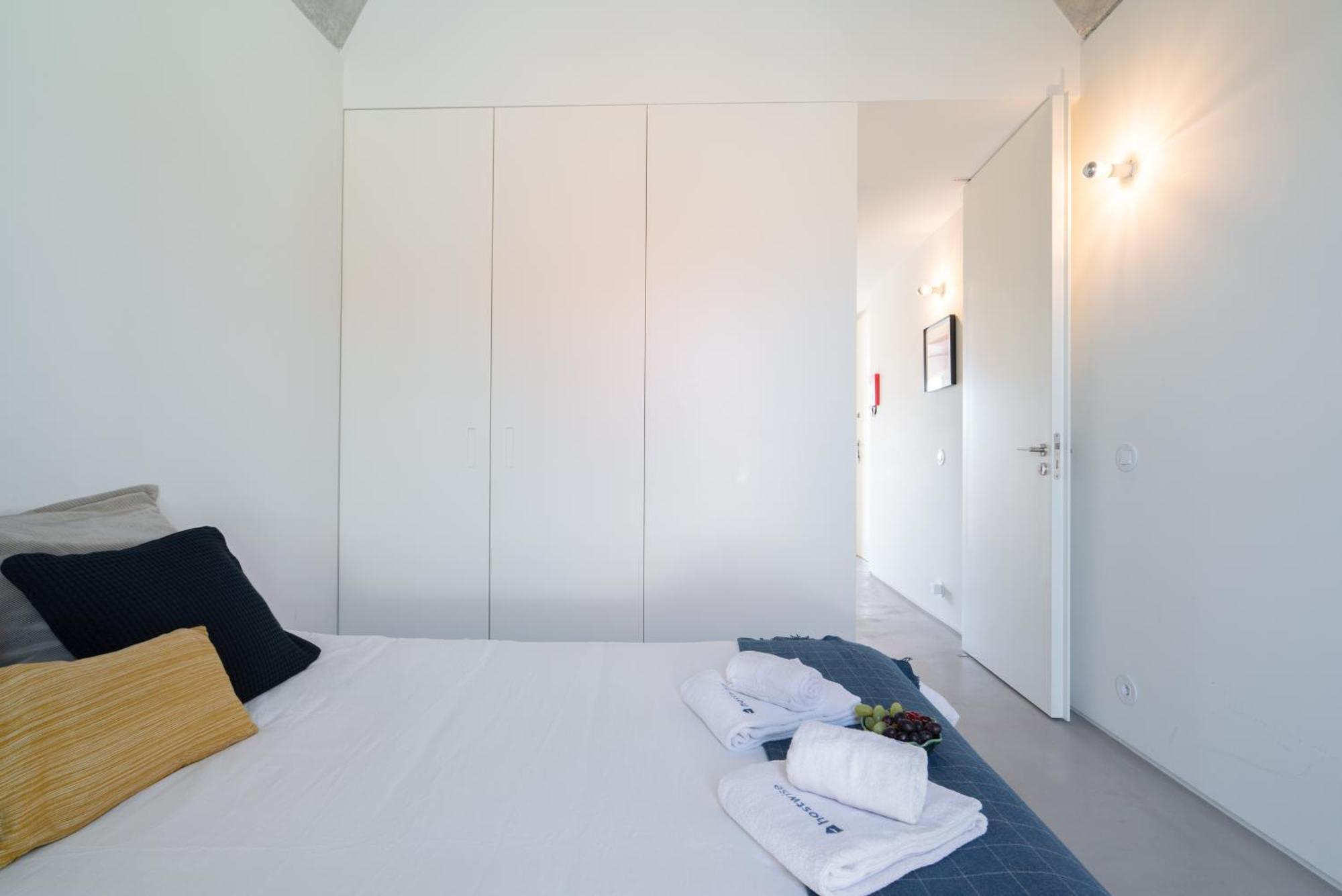 Host Wise - Luxurious Private Flats - Balcony Apartment Porto Room photo